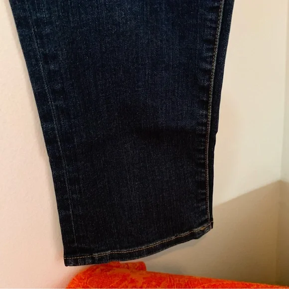 J Brand Mid Rise Ankle Jeans - Picture 4 of 10